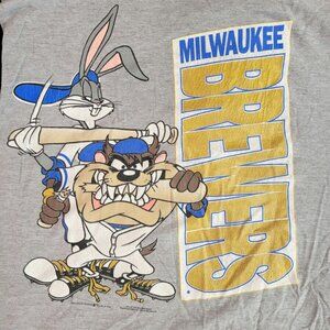 Vintage 1994 Looney Tunes Taz Bugs Bunny Milwaukee Brewers MLB Baseball XL Shirt